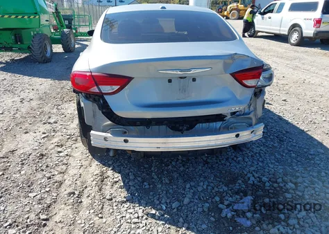 2015 Chrysler 200 Limited z USA, uszkodzony, nr VIN 1C3CCCAB3FN558902